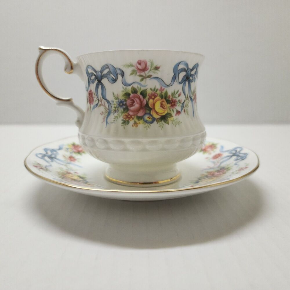 Vintage Rosina Queens England  Happy Anniversary Cup & Saucer Roses Bone China - Picture 4 of 8